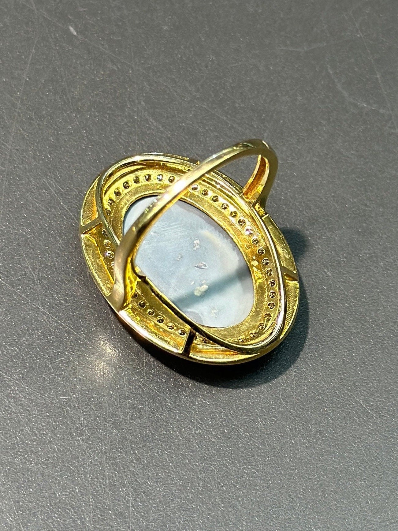 18K 金天然黑蛋白石钻石戒指