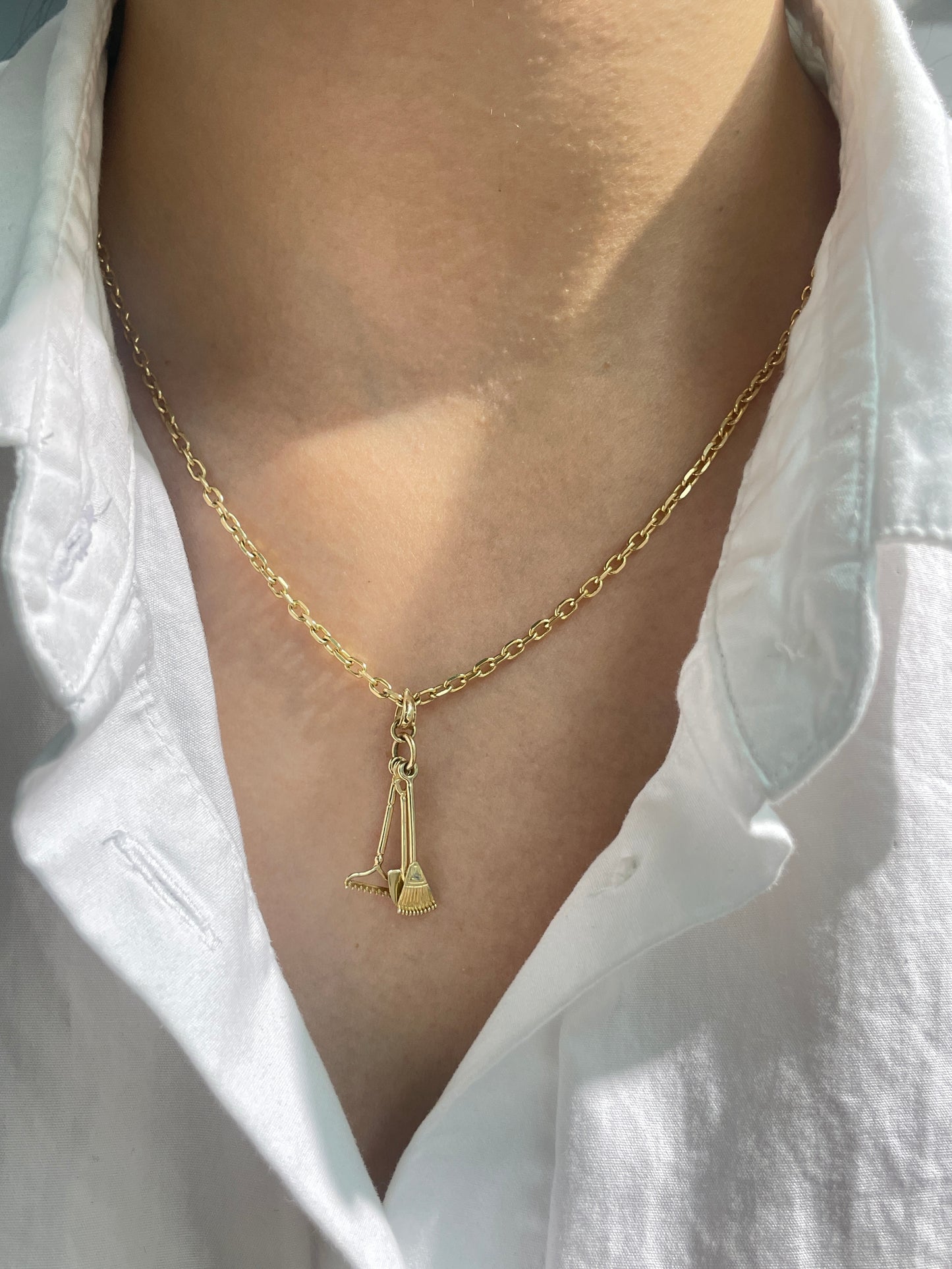 Vintage 14K Gold Gardeners Charm