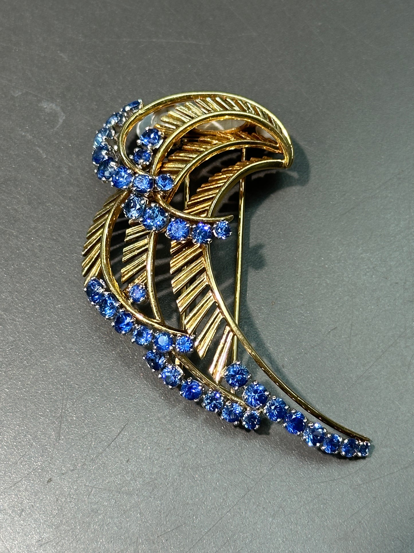 French 18K Gold Platinum Natural Sapphire Clip Brooch