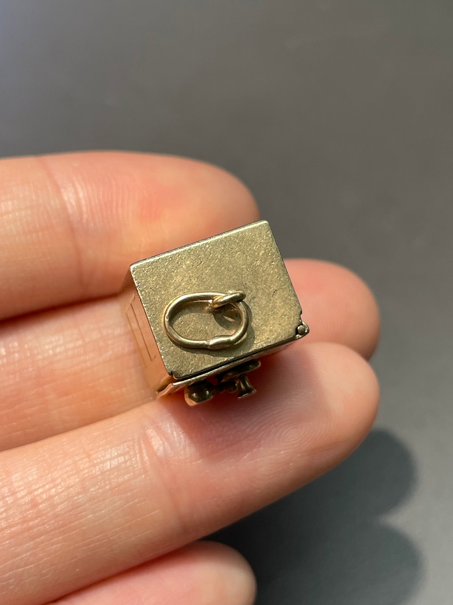 Vintage 14K Yellow Gold Articulating Safe Charm Pendant