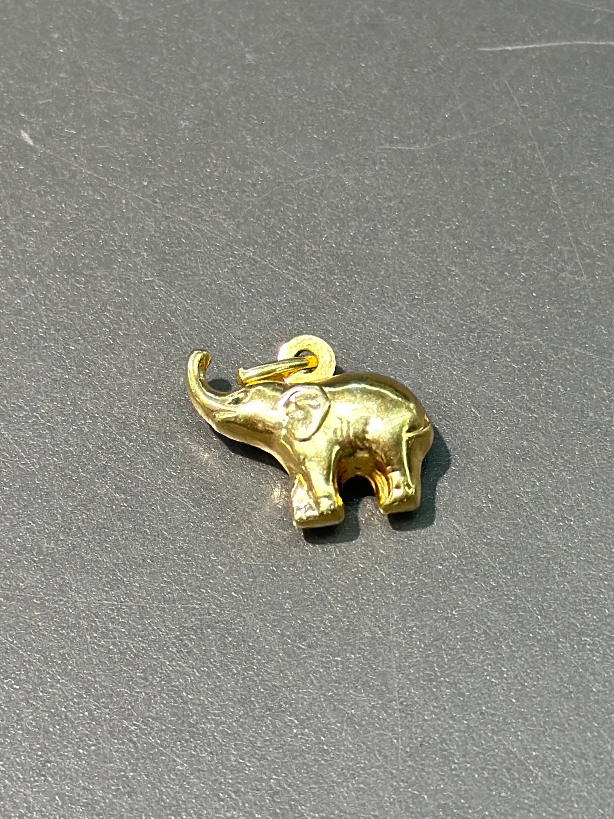 Vintage 14K Gold Hollow Puffy Elephant Charm