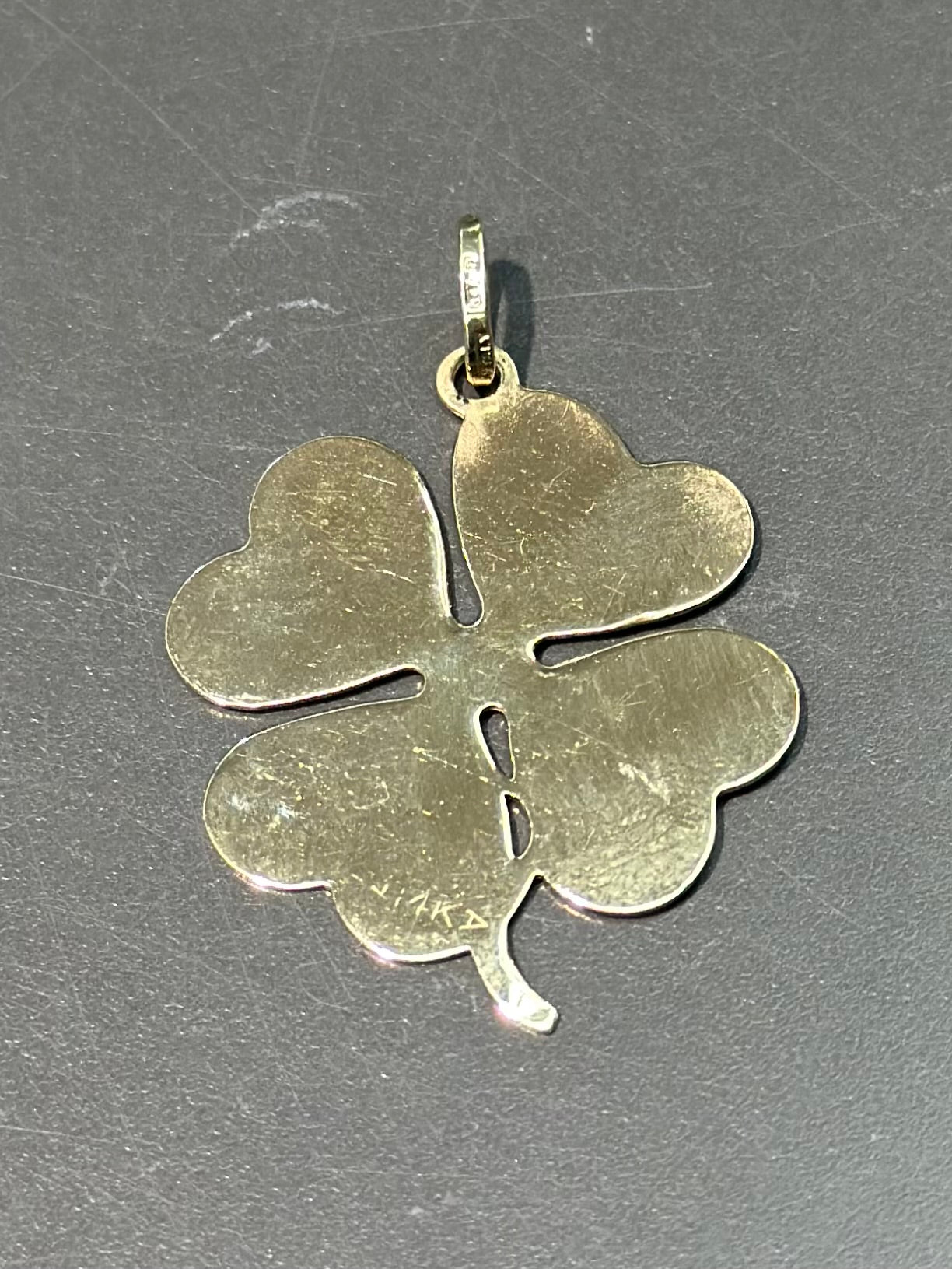 Vintage 14K Gold Large Clover Pendant