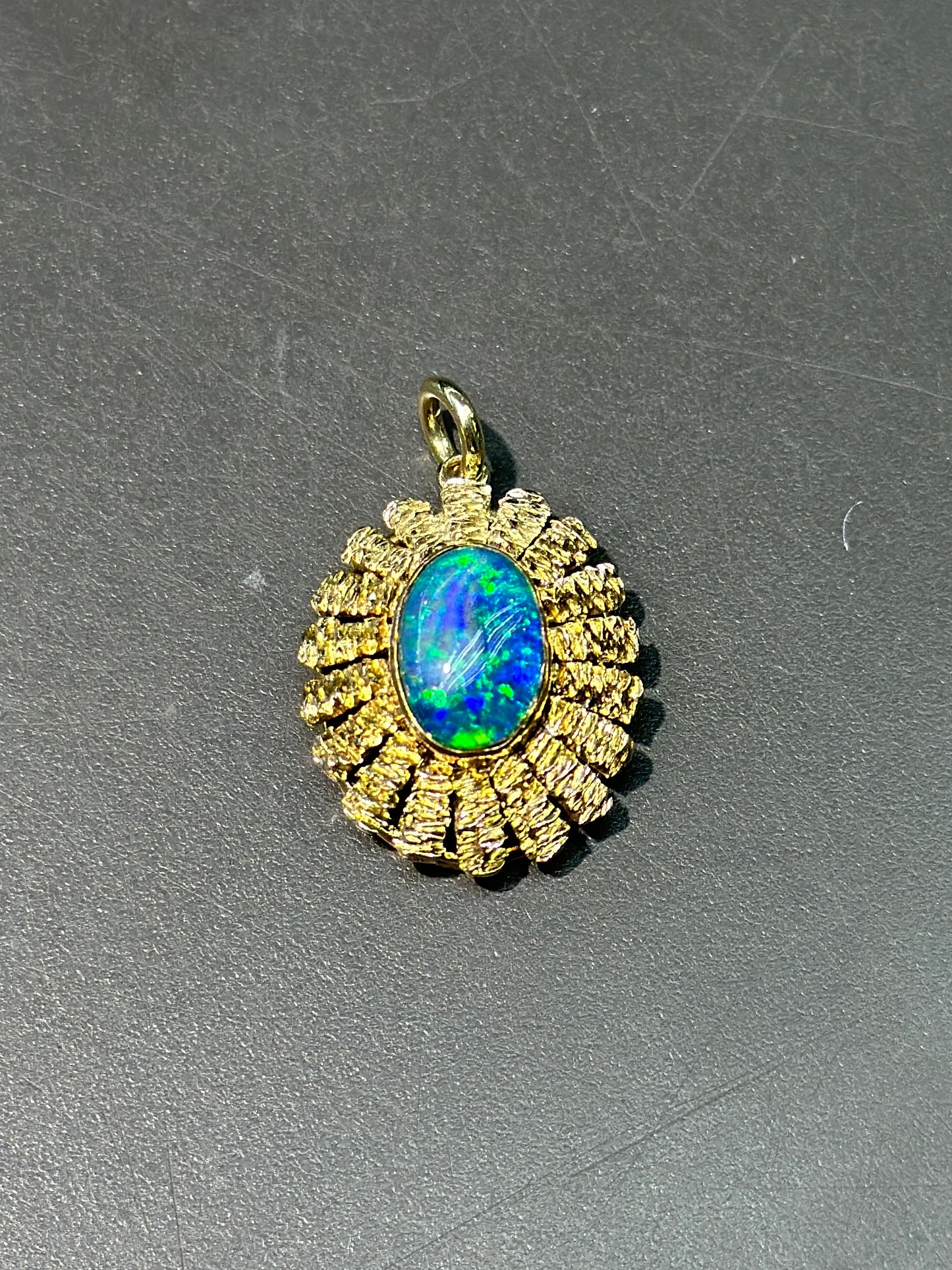 Vintage 14K Hold Triplet Opal Pendant