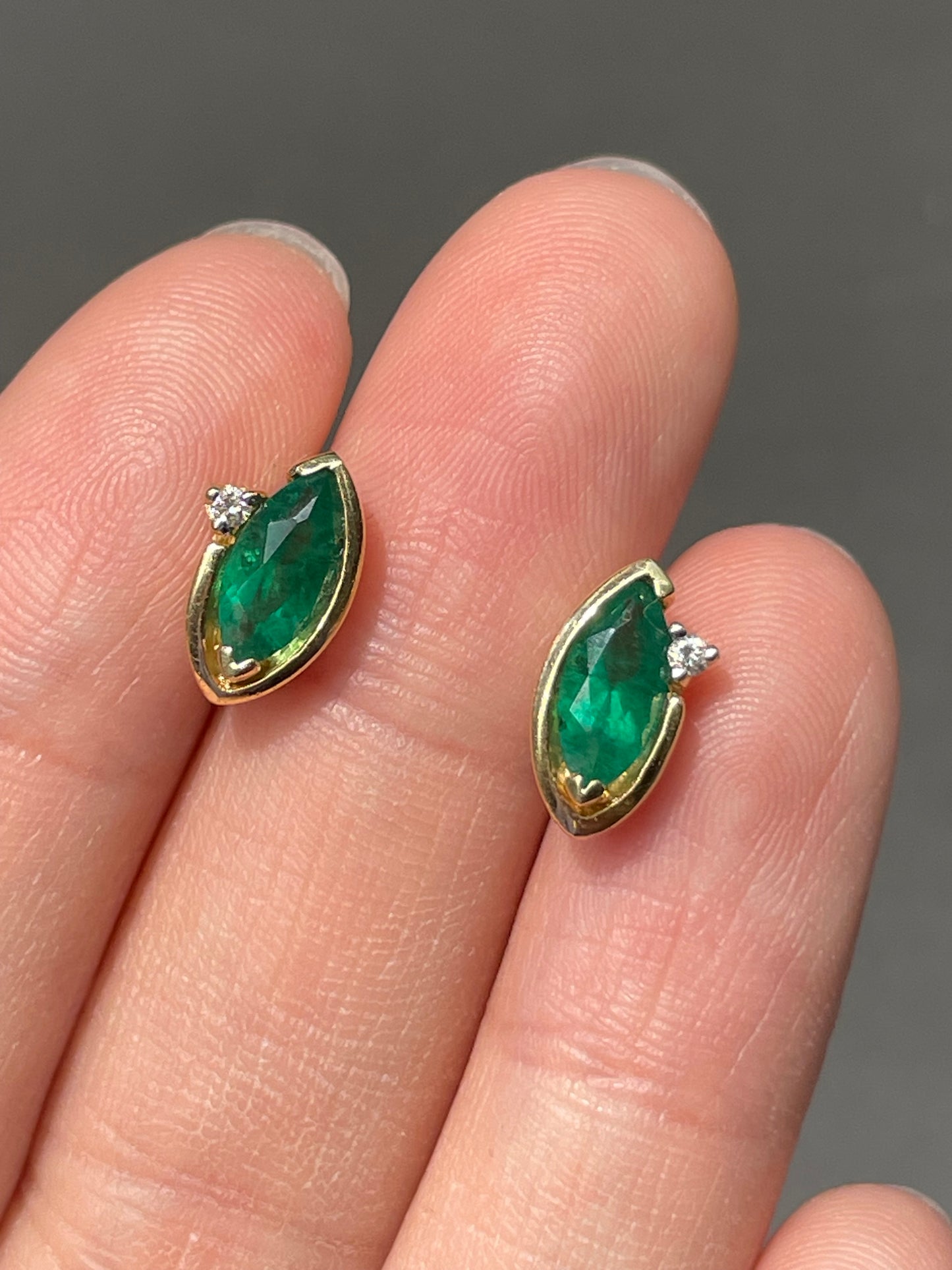 Vintage 14K Yellow Gold Marquise Emerald Diamond Earring