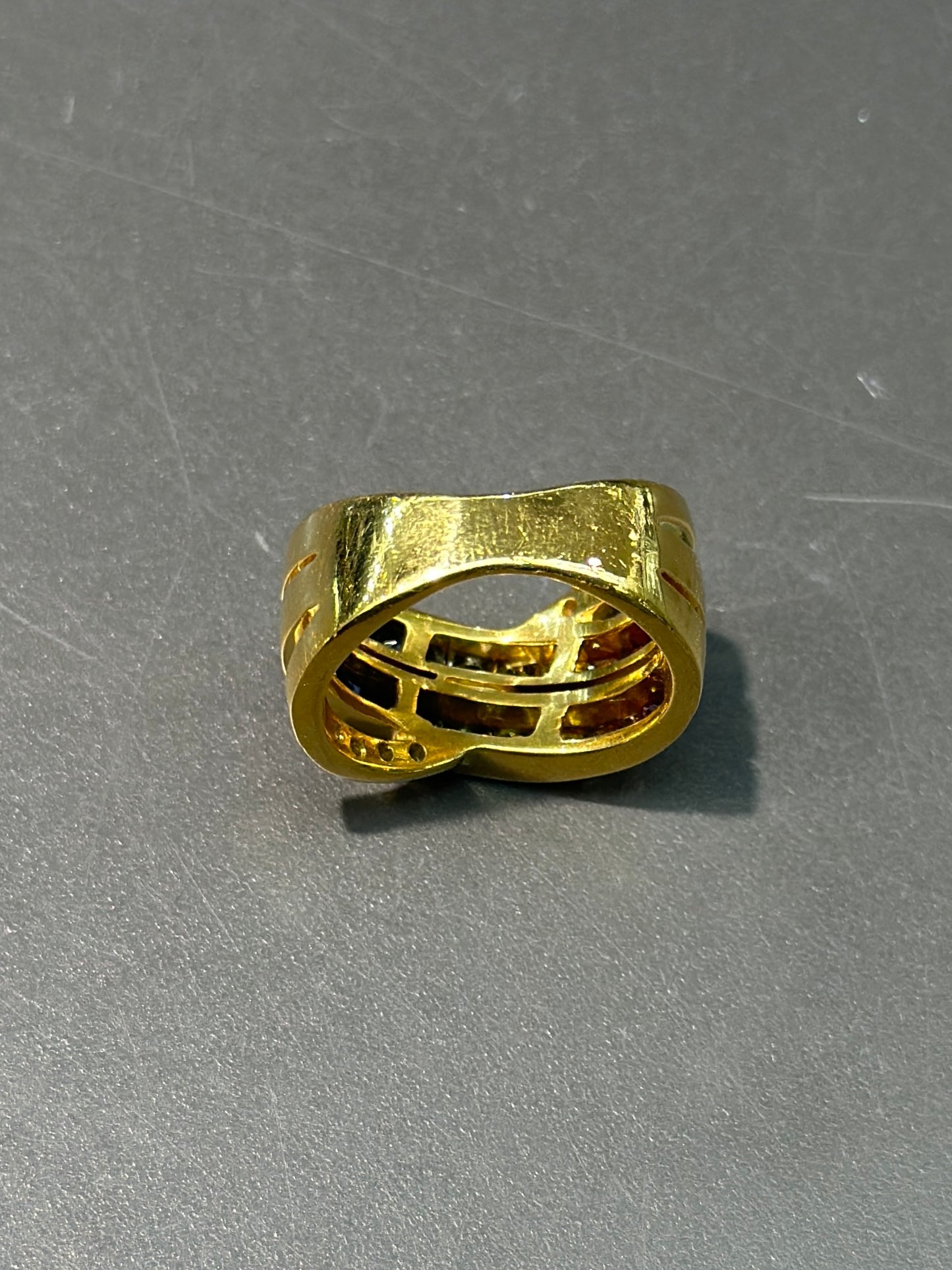 18K Gold Rainbow Sapphire Ring SZ 7