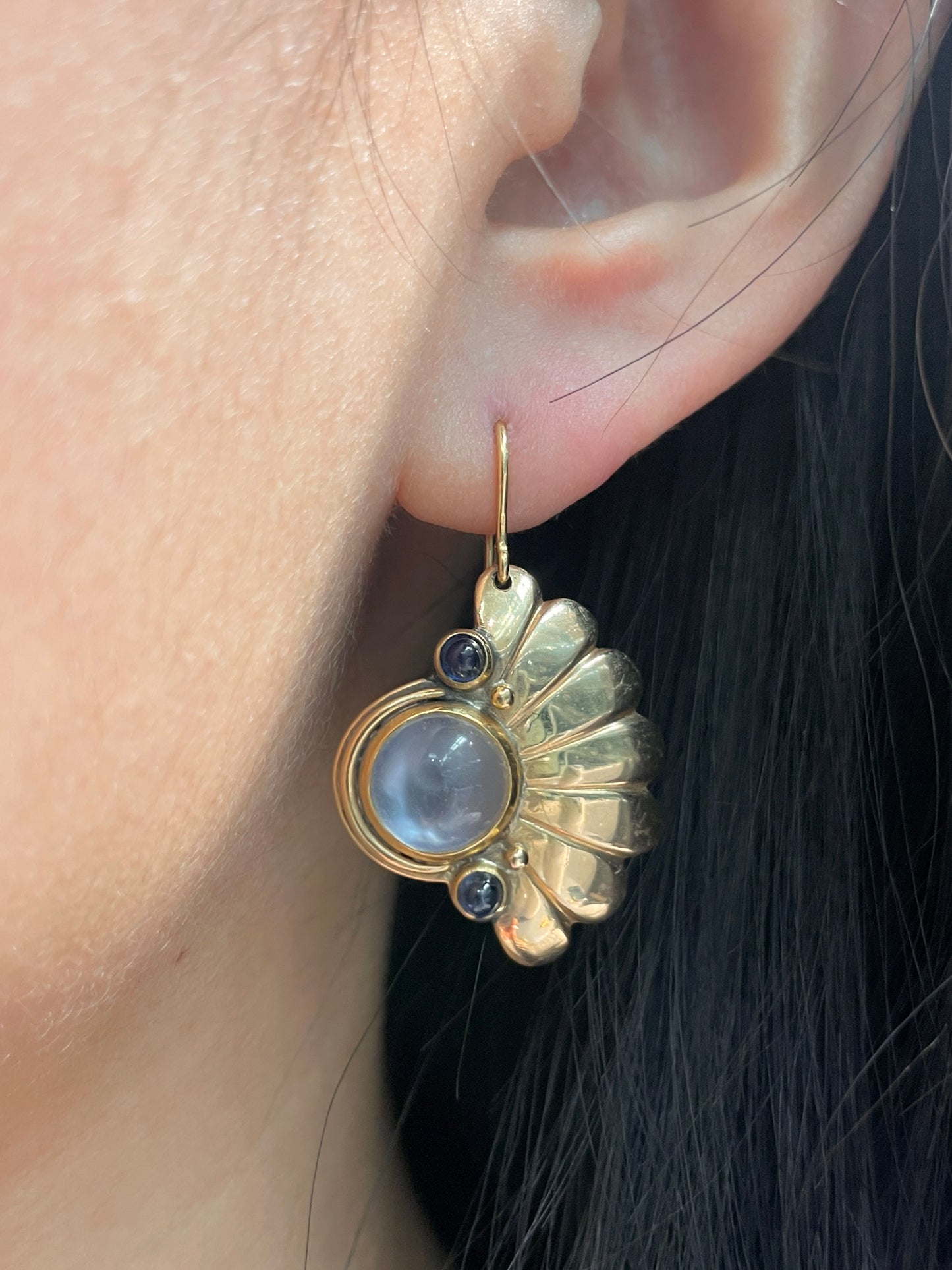 Retro 14K Gold Moonstone Sapphire Earring
