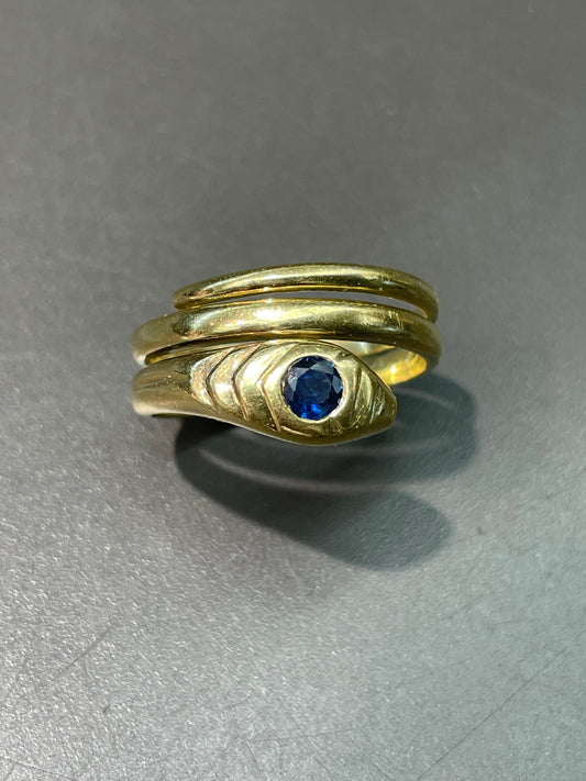 Vintage 18K Yellow Gold Sapphire Snake Coiled Ring