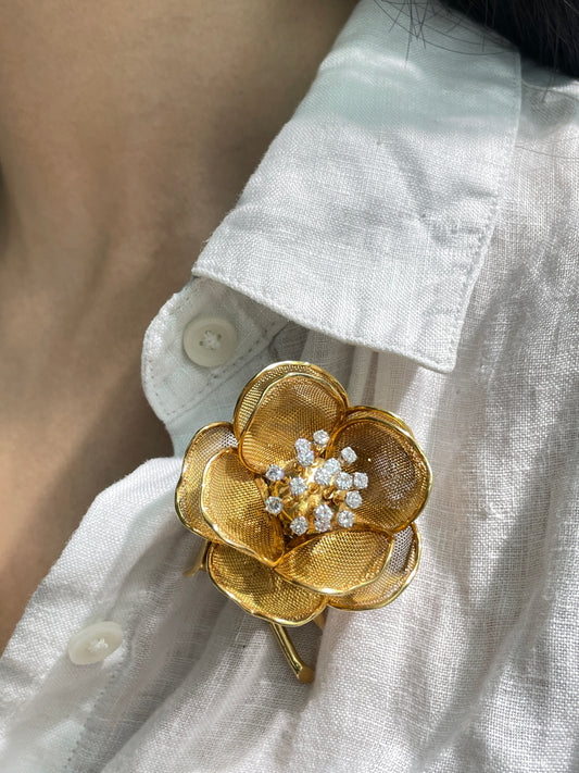 French 18K Gold 1.30 CTW Diamond En Tremblant Flower Brooch