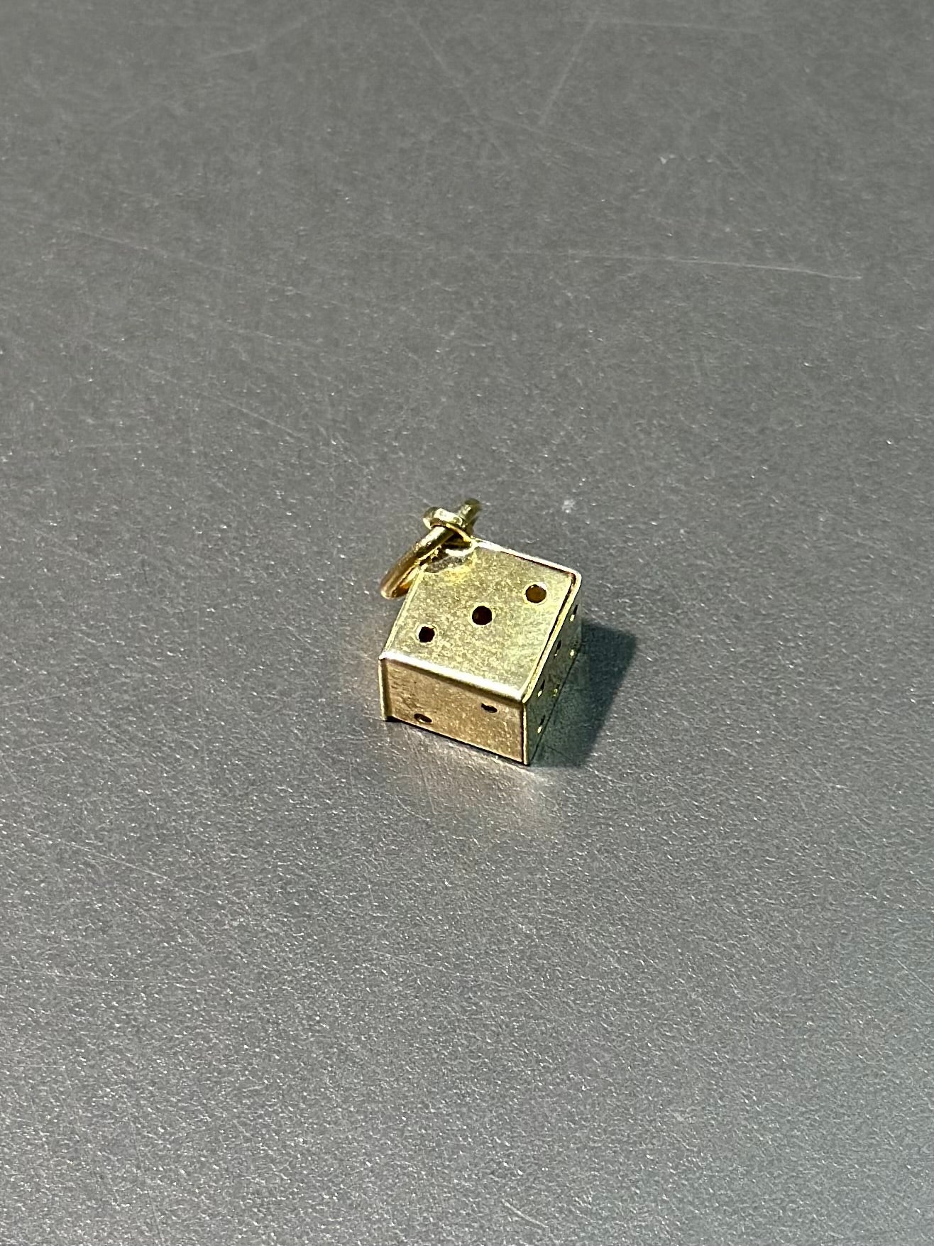复古 14K 金空心骰子吊饰