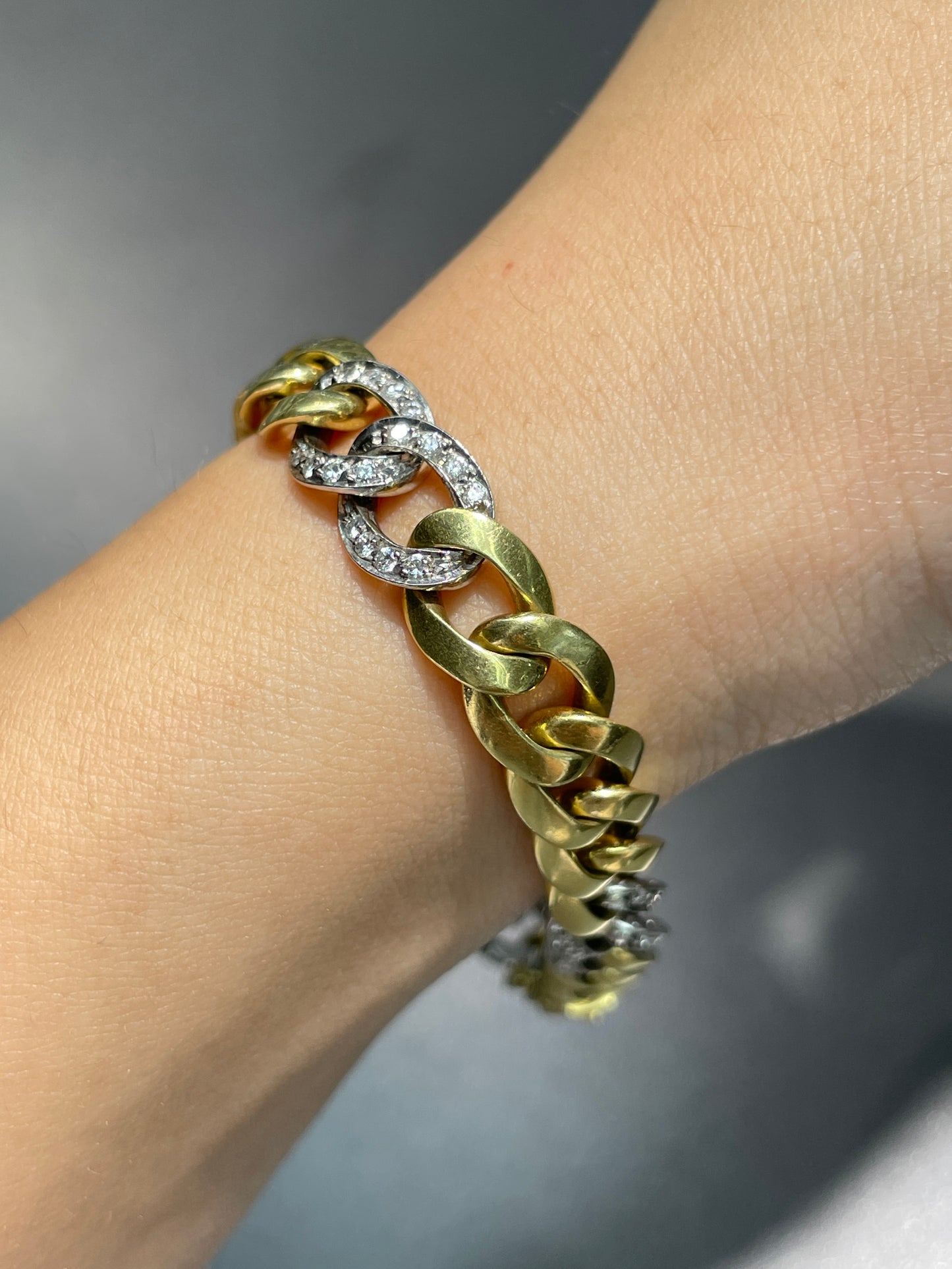 Vintage 18K Gold Diamond Curb Link Chain Bracelet