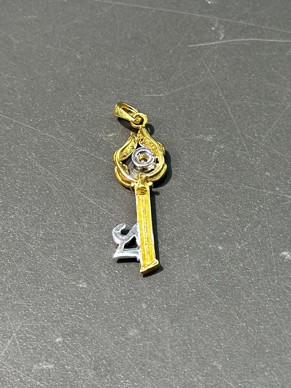 Vintage 18K Gold 21 Diamond Key Charm