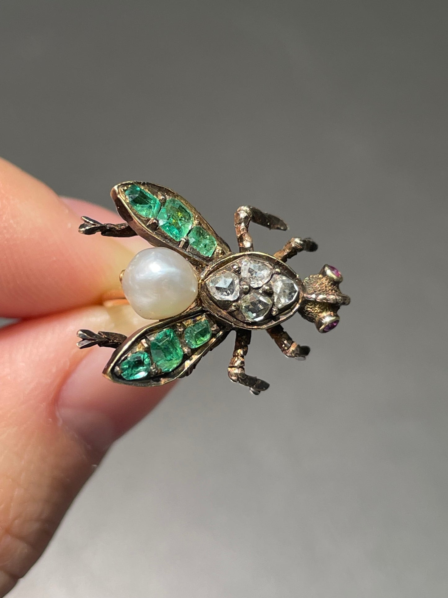 Antique 14K Yellow Gold Emerald Ruby Diamond Bug Ring