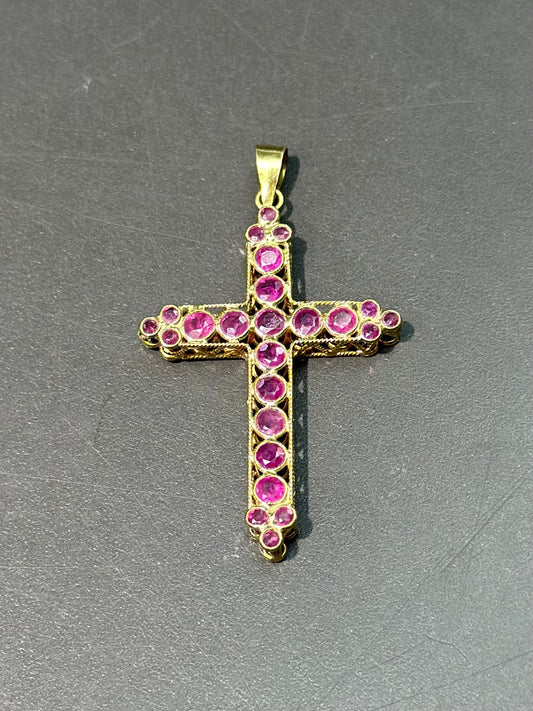 Pendentif croix vintage à deux côtés rubis et saphir en or 14 carats