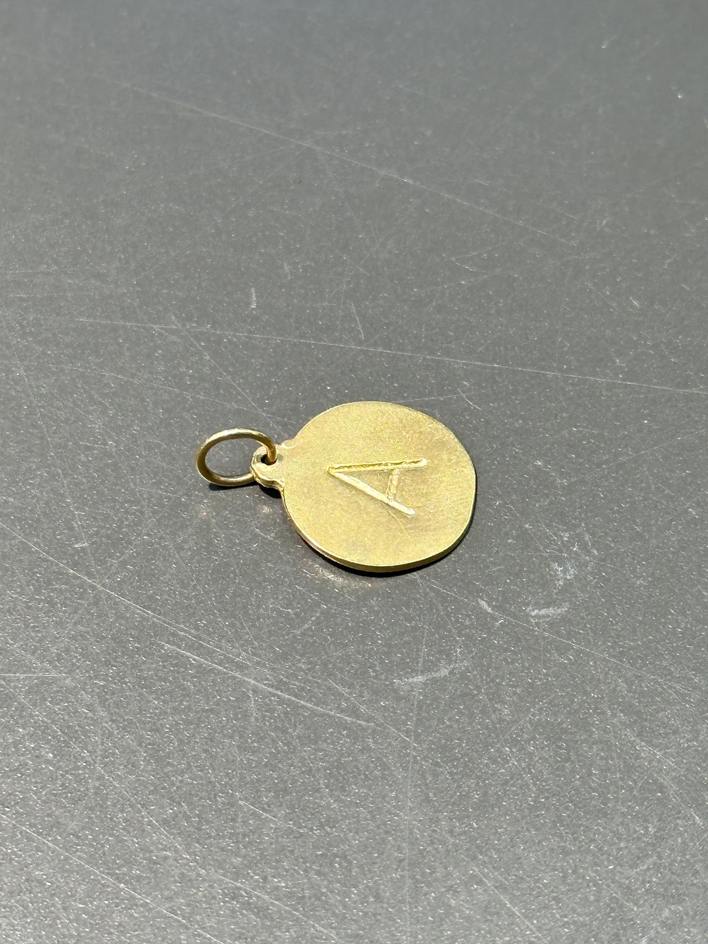 复古 14K“A”字母吊饰