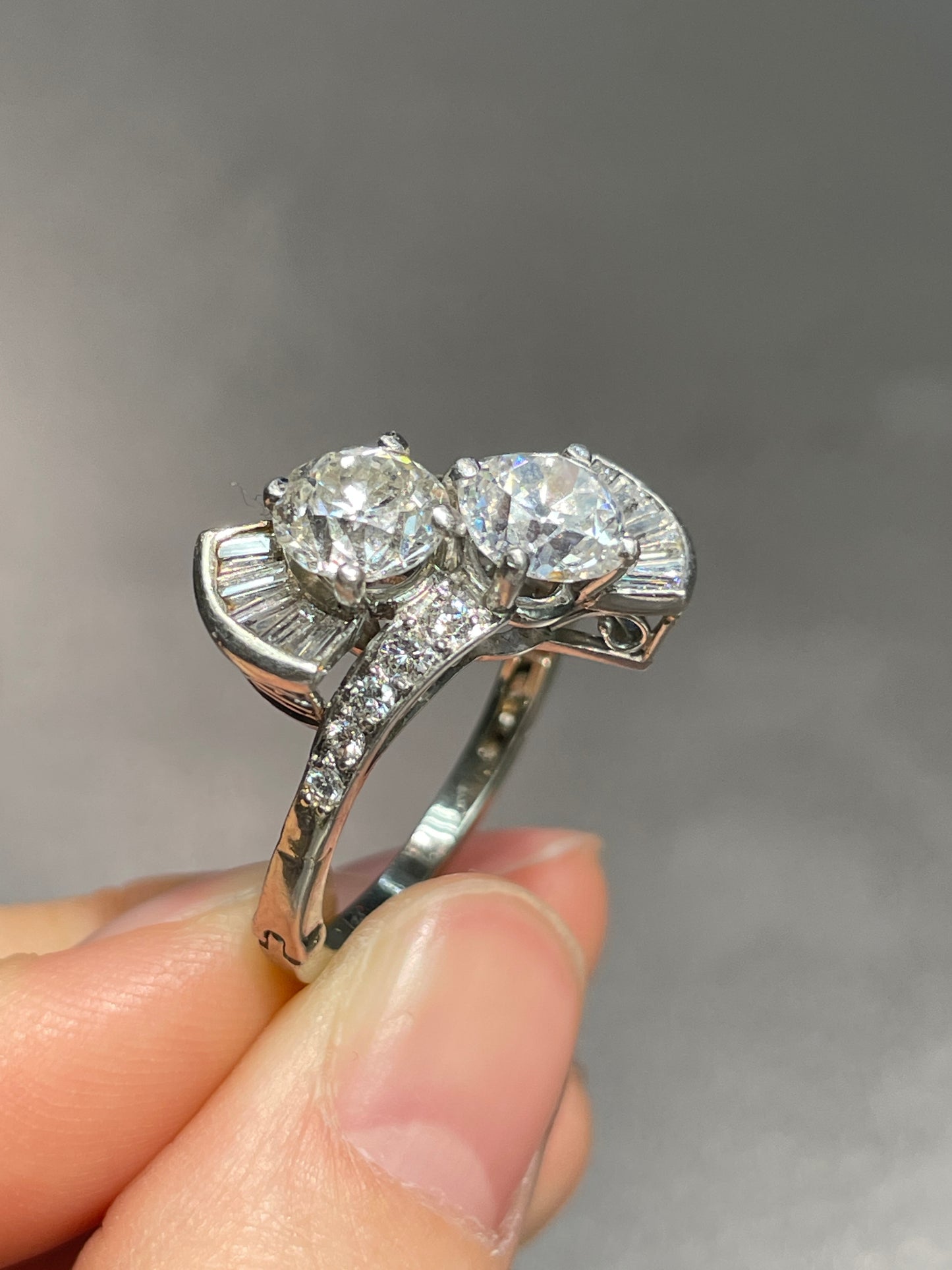 Vintage 14K 2.65 CTW Diamond Old European Old Mine Cut Toi Et Moi Candy Ring