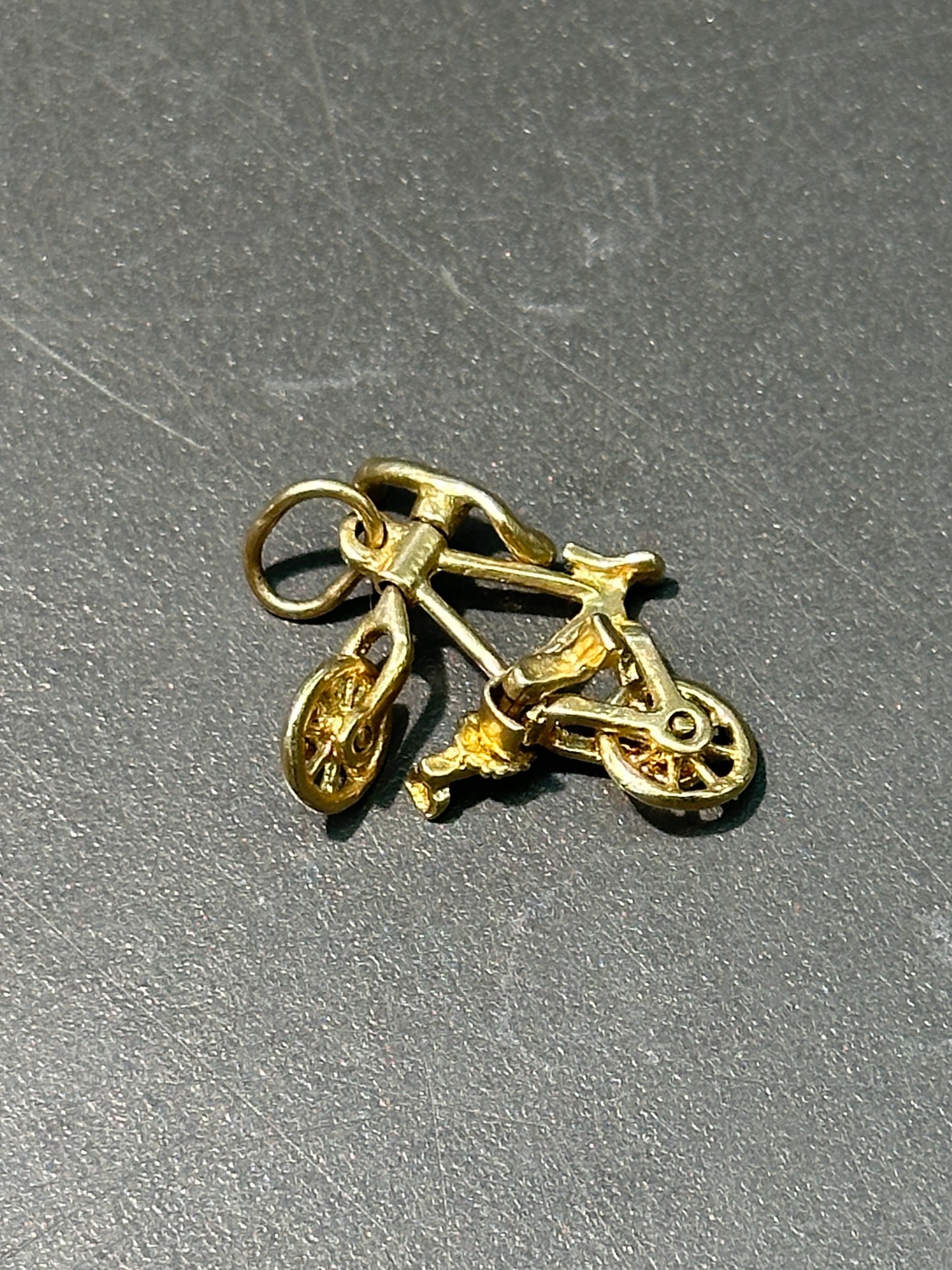 复古 14K 金铰接式自行车吊饰