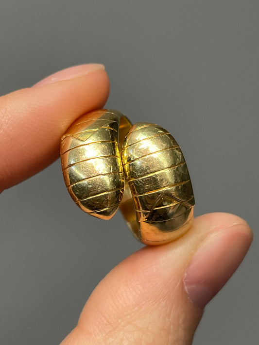 Vintage French Chaumet 18K Yellow Gold Bypass Ring