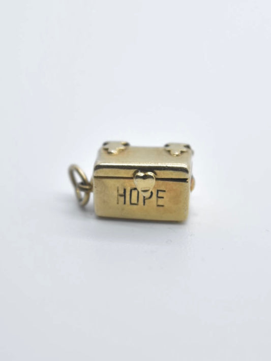 Charme de coffre au trésor articulé « Hope » vintage en or 10 carats