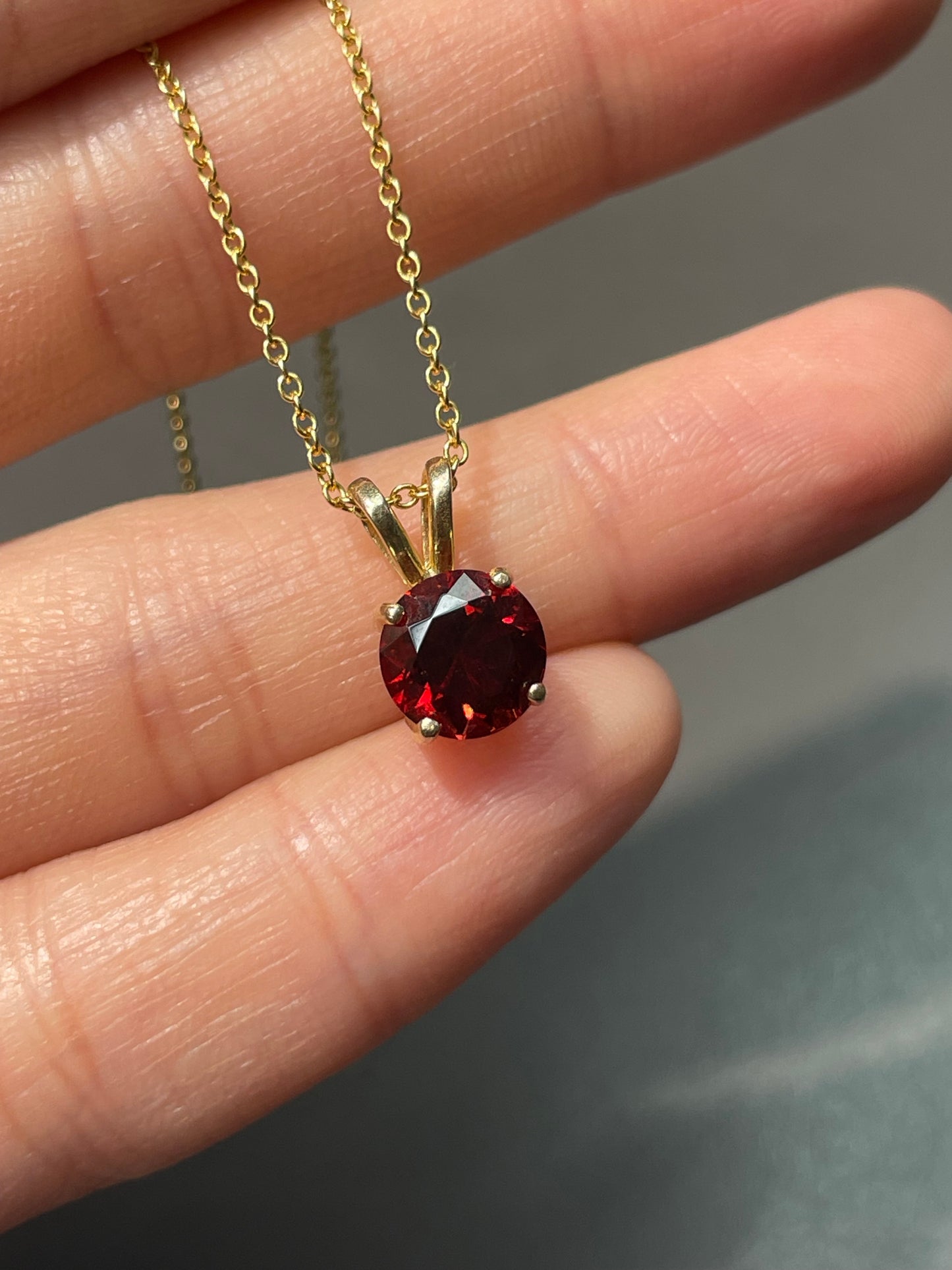 14K Yellow Gold Garnet Pendant