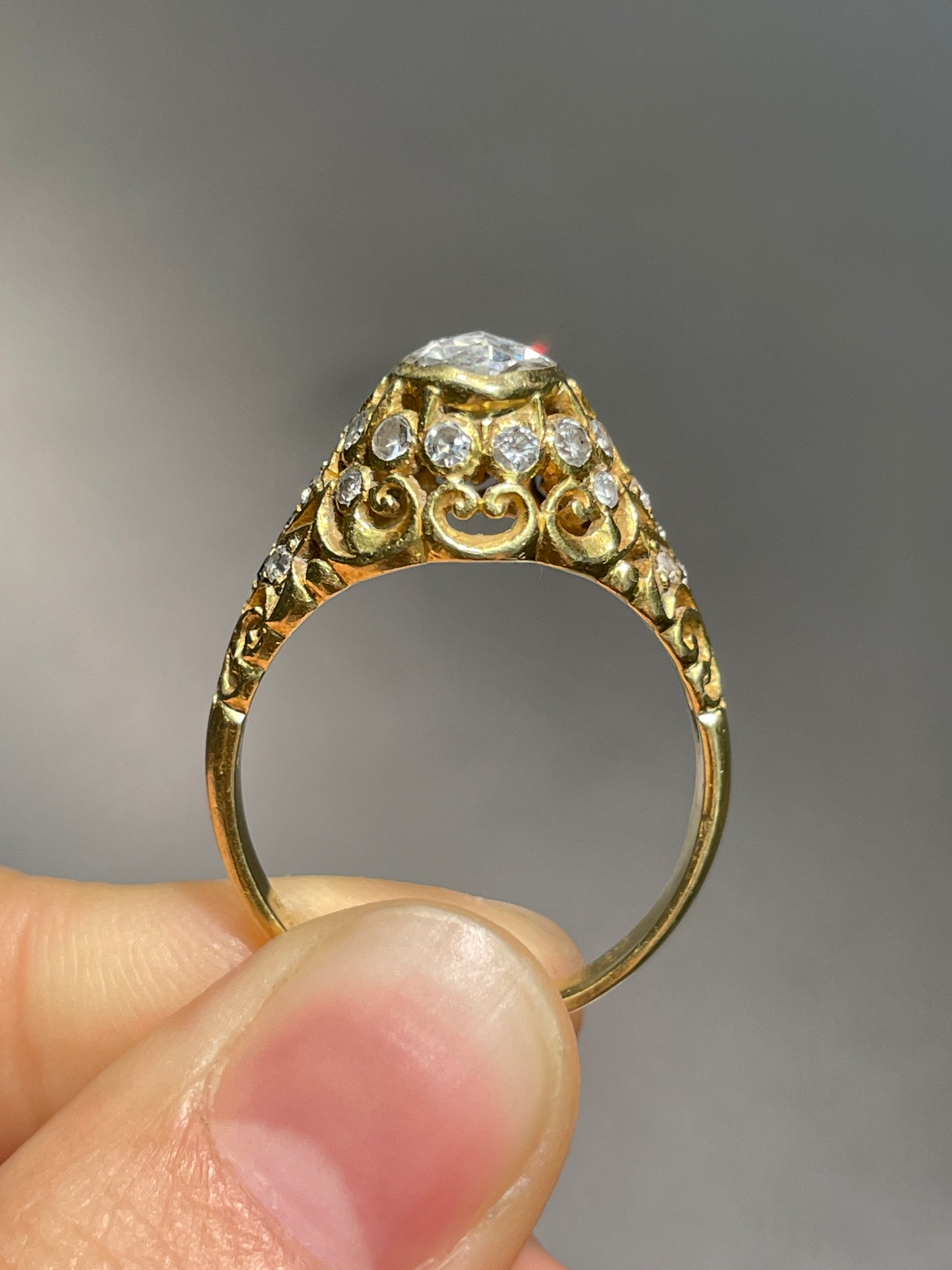 Antique 18K Gold 1.0 CTW Rose Cut Marquise Cut Diamond Ring