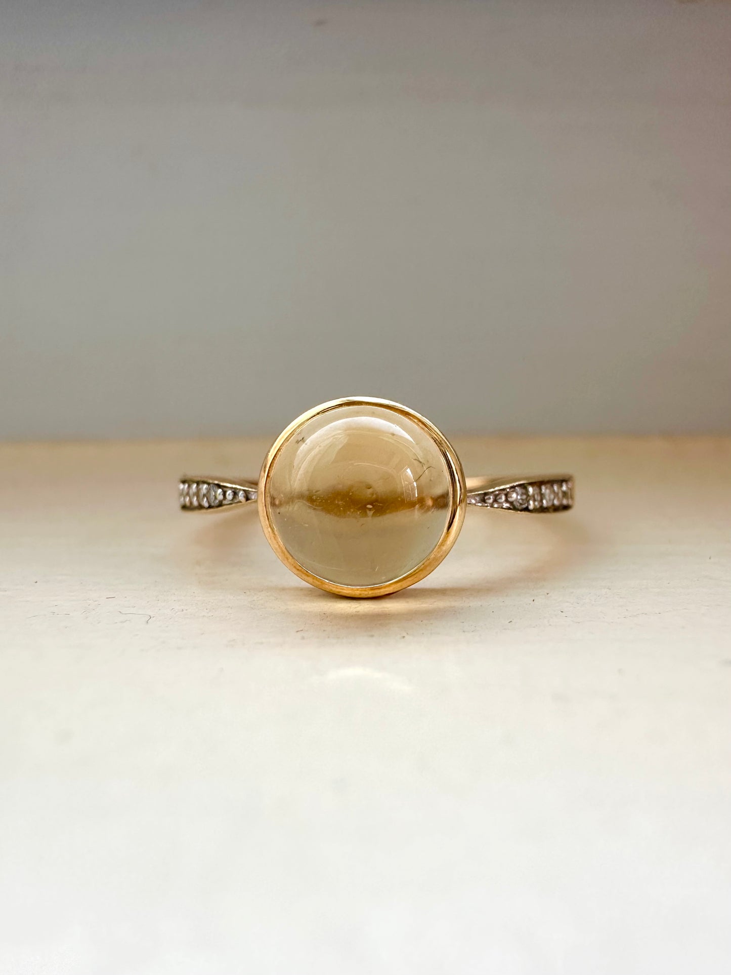 18K Gold Cabochon Citrine Diamond Ring