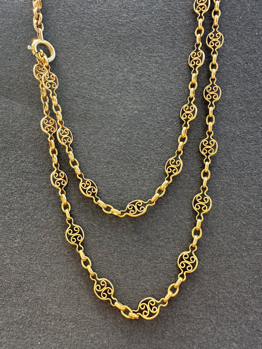 Antique 14K Gold Motif Chain Necklace