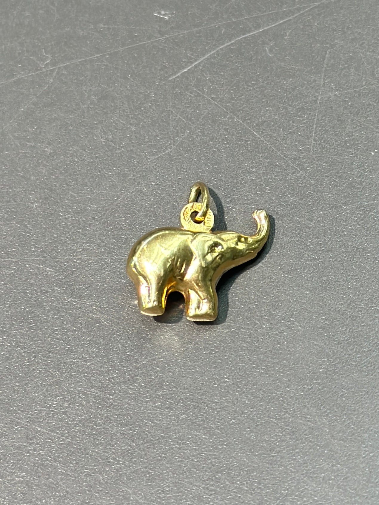 Vintage 14K Gold Hollow Puffy Elephant Charm