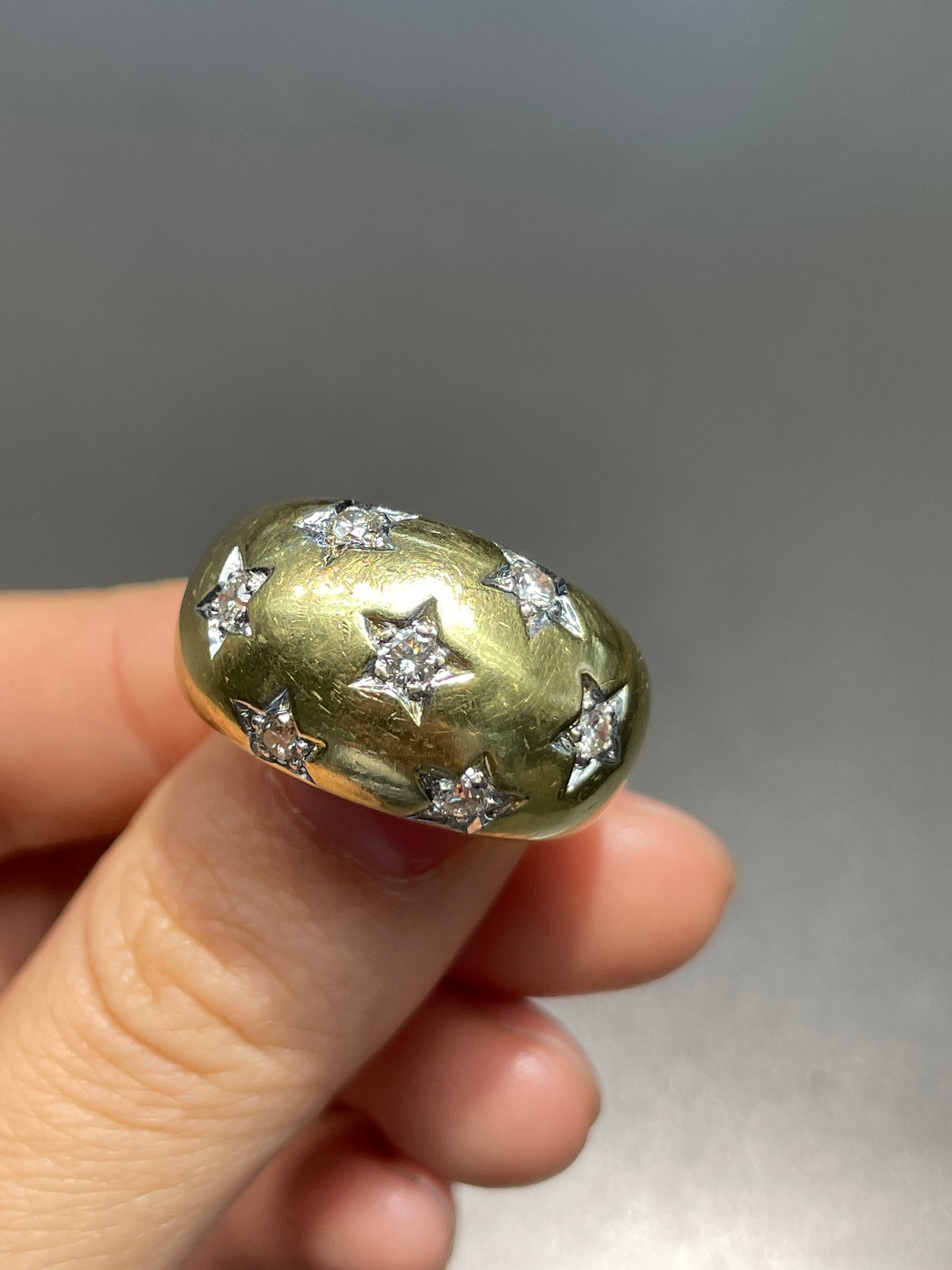 Vintage 18K Gold Diamond Star Bombe Ring
