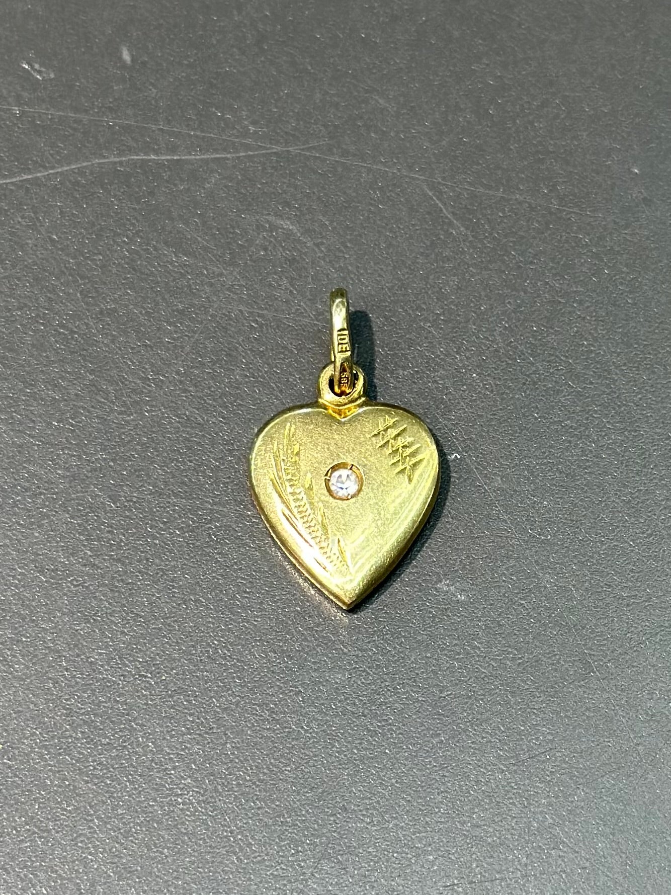 Vintage 14K Gold Heart Diamond Shape Charm