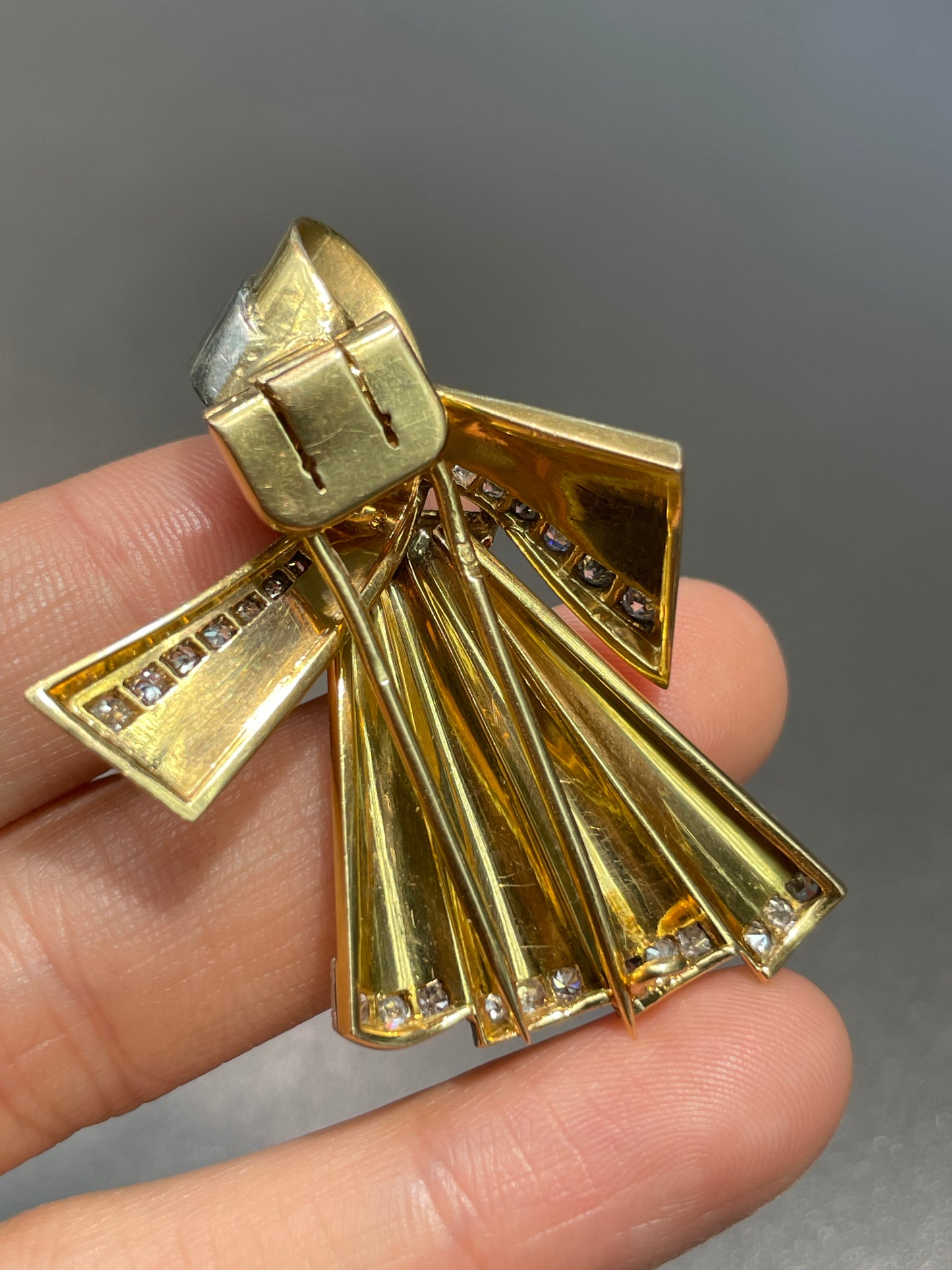 Retro French 18K Gold Diamond Brooch