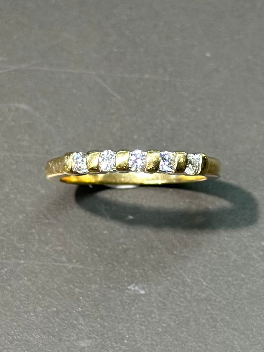 14K Gold Five Stone Diamond Ring SZ 6.75