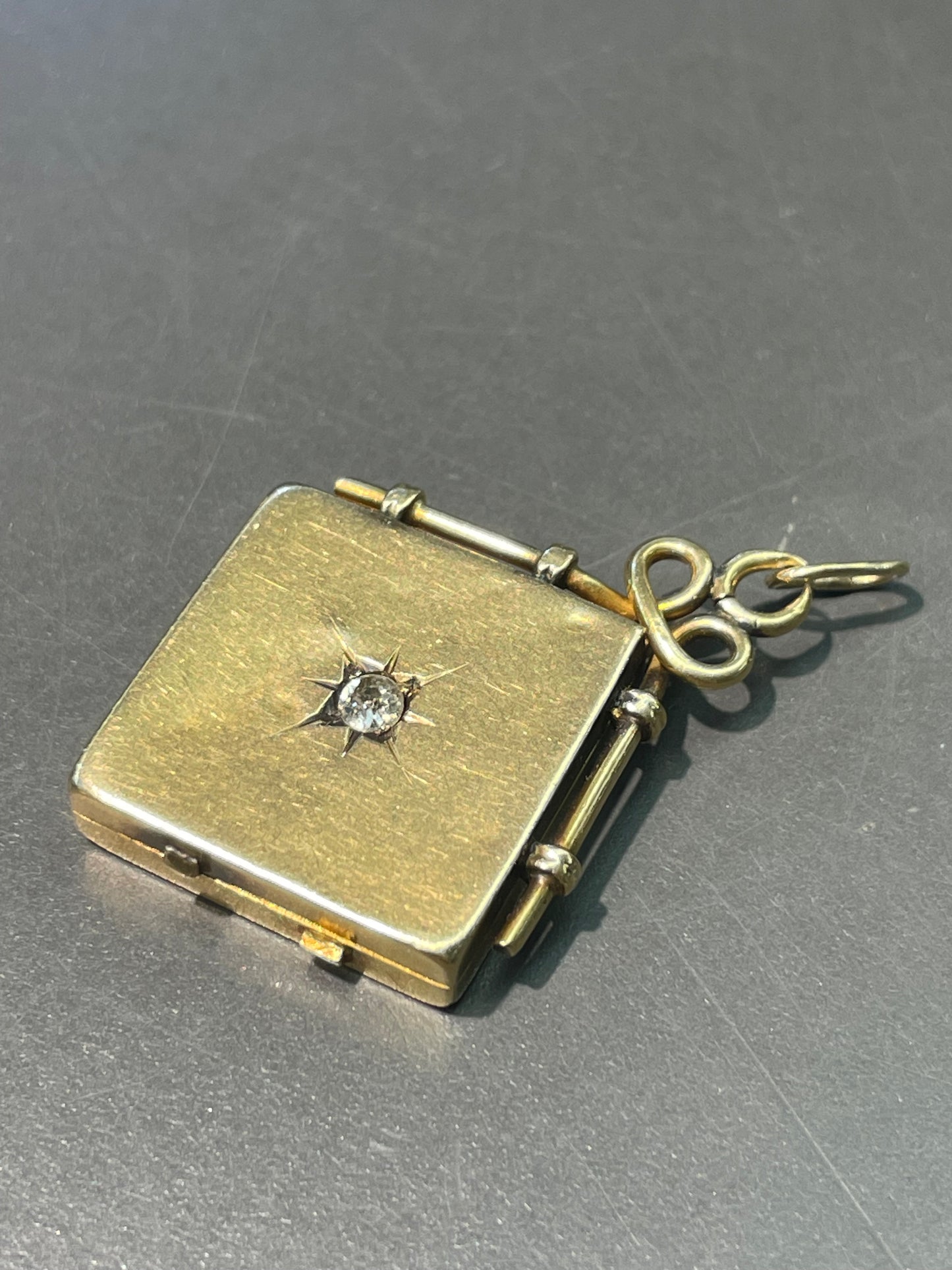 古董 18K 黄金 0.22 CTW 钻石星形方形小盒