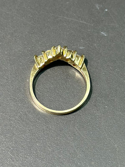14K 金五石皇冠钻石戒指 尺寸 6.5