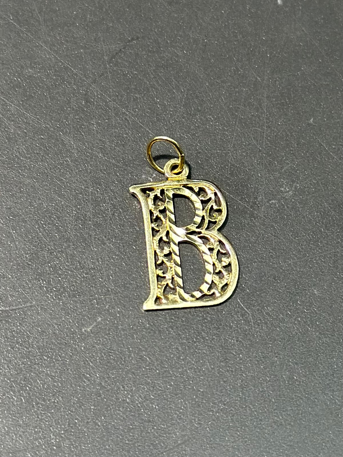 Vintage 14K Gold Filigree “B” Letter Charm