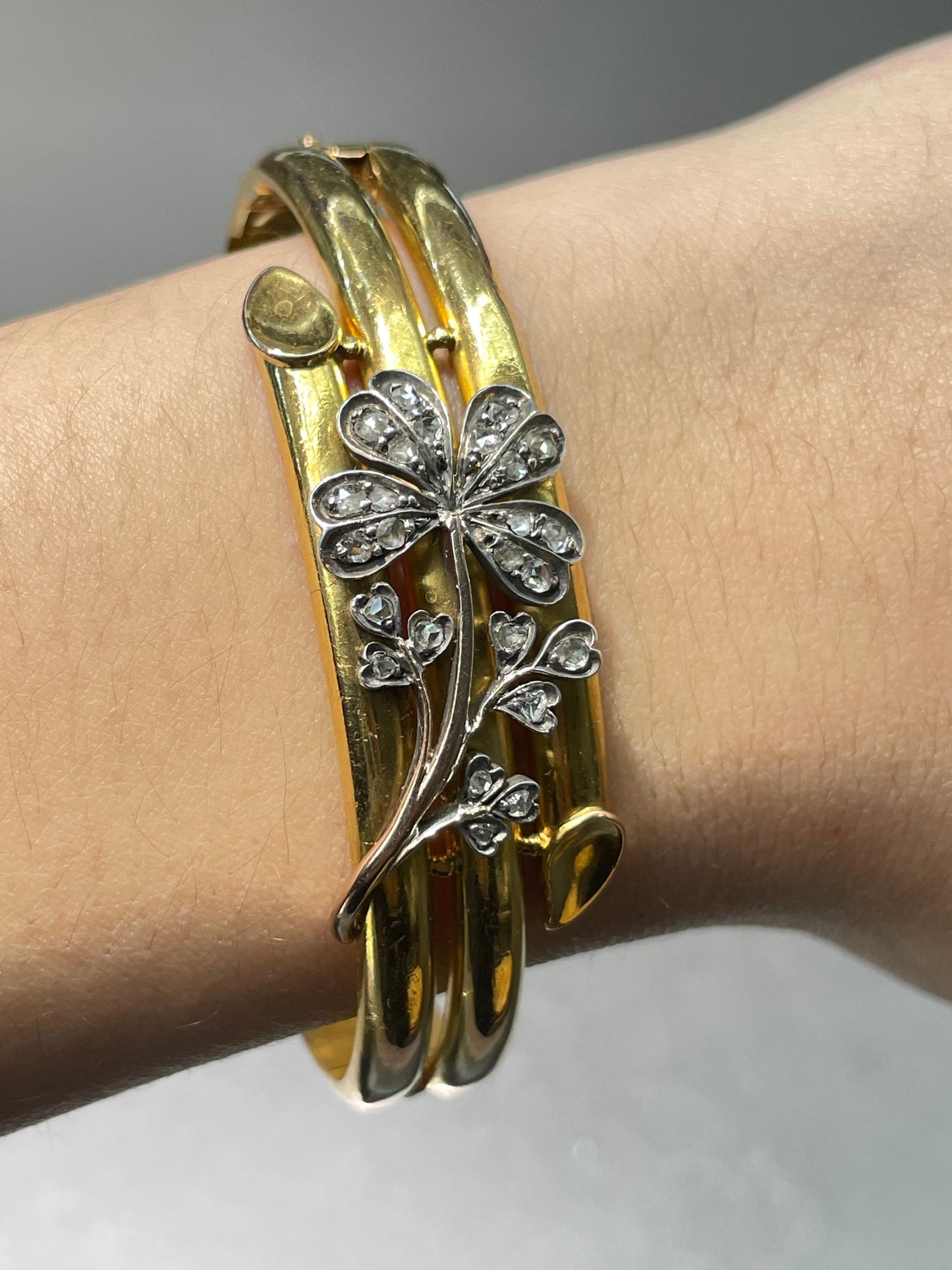 Antique French 18K Yellow Gold 0.58 CTW Diamond Shamrock Clover Bangle Bracelet