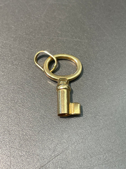 Vintage 18K Yellow Gold Mey Pendant Charm