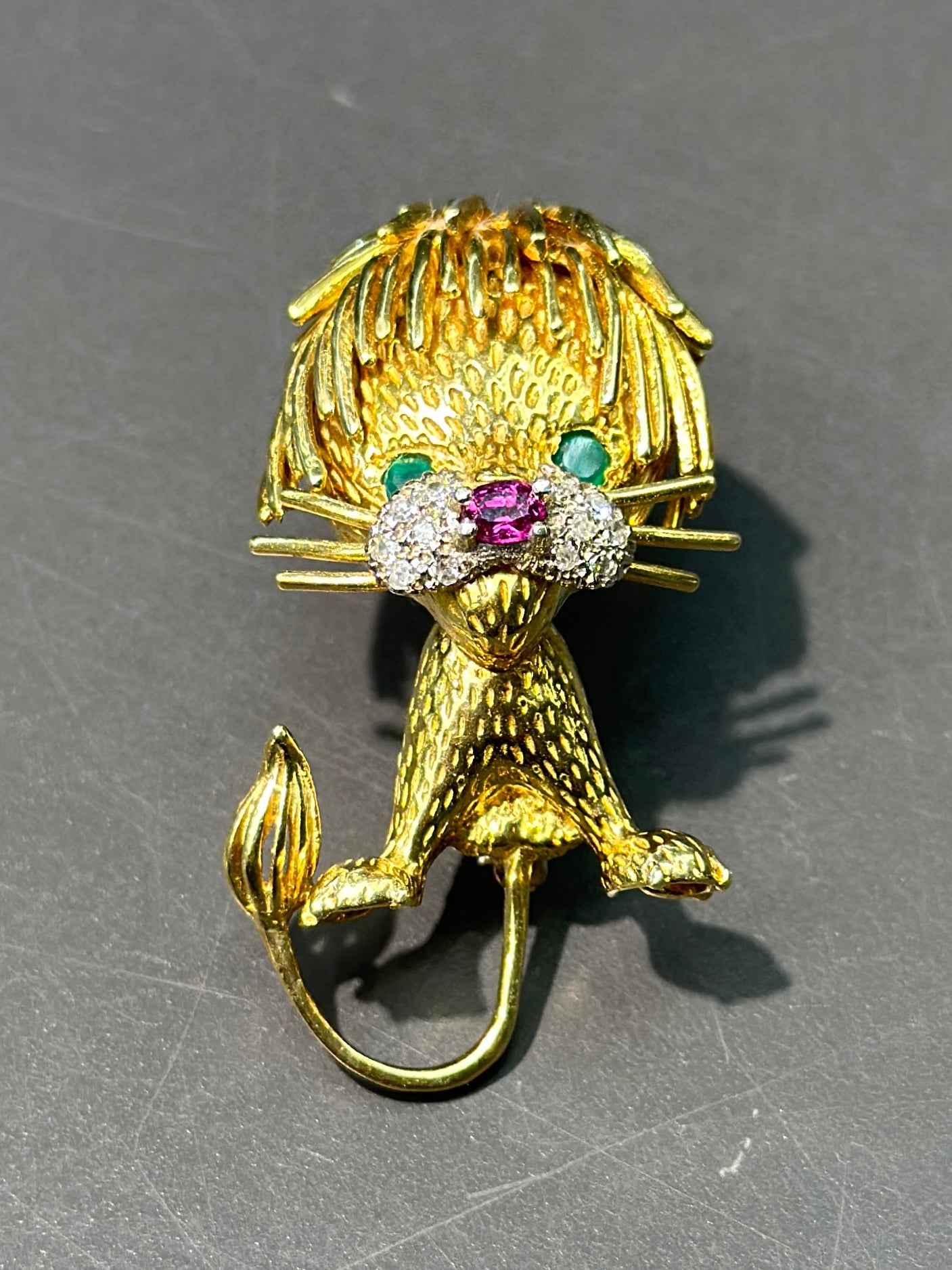 复古 18K 金大号绿宝石钻石红宝石狮子胸针