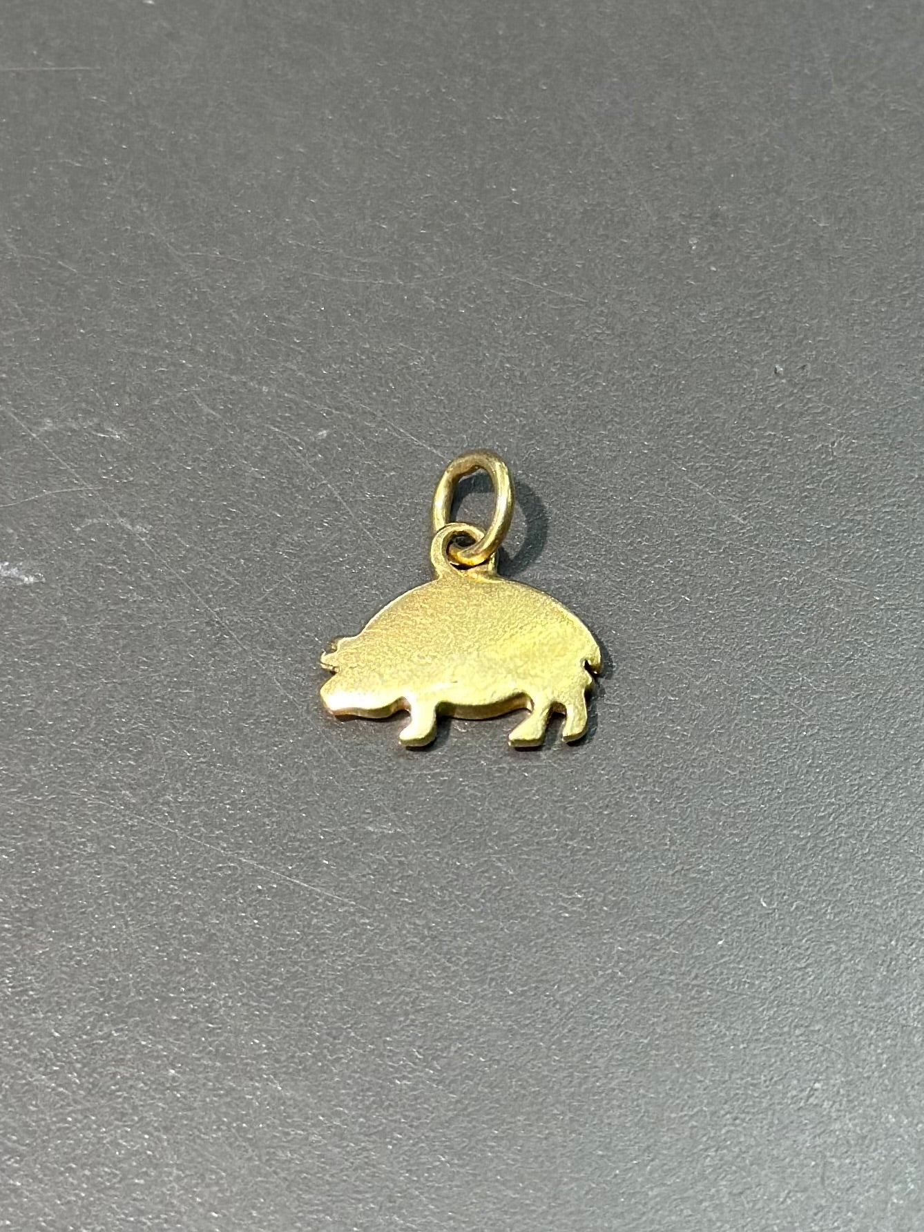 DoDo 18K Gold Pig Charm