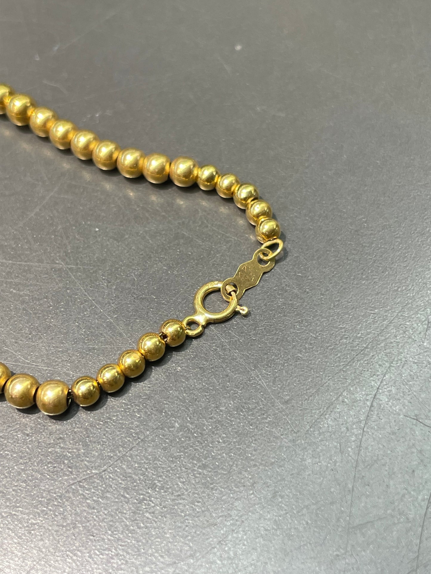 Vintage 14K Yellow Gold Graduated Bead Necklace 17.5 inch