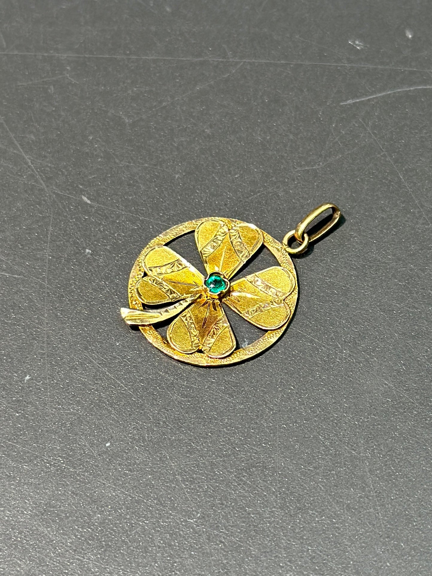 Vintage 14K Gold Clover Charm