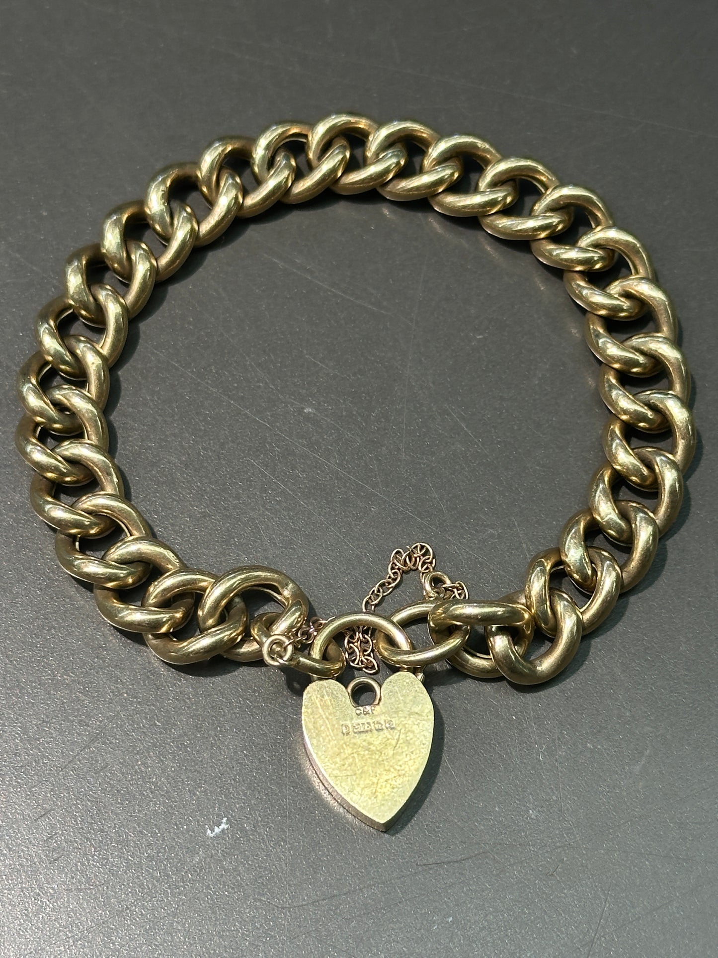 Vintage 9K Yellow Gold Padlock Curblink Bracelet