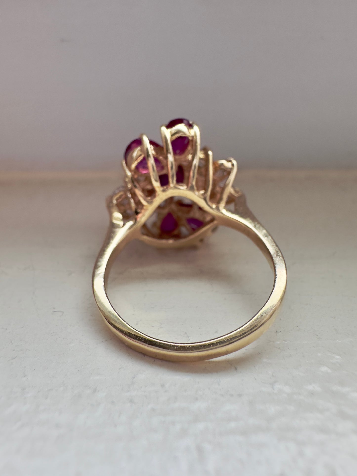 Vintage 14K Gold Ruby Diamond Cluster Ring