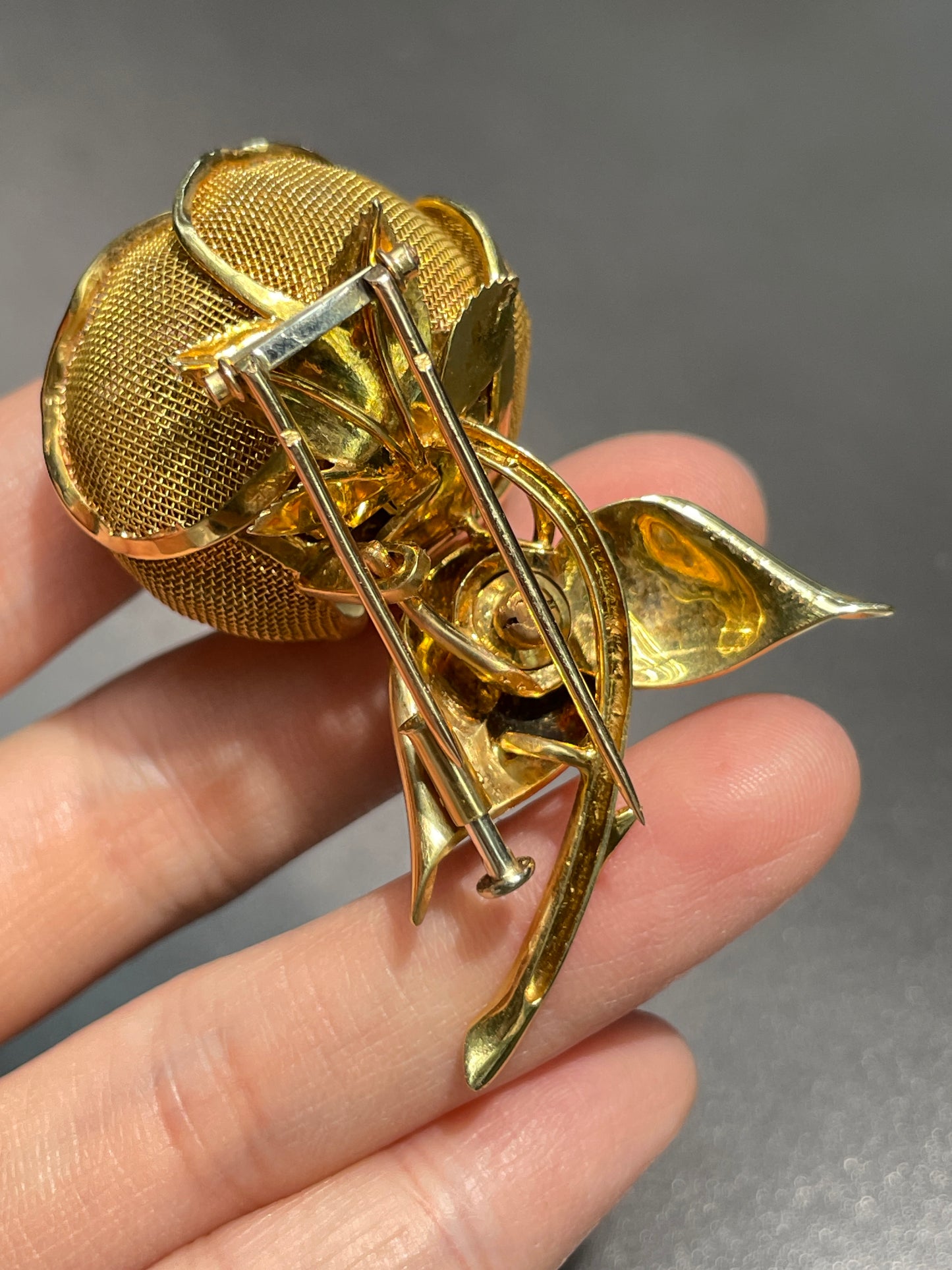 French 18K Gold 1.30 CTW Diamond En Tremblant Flower Brooch