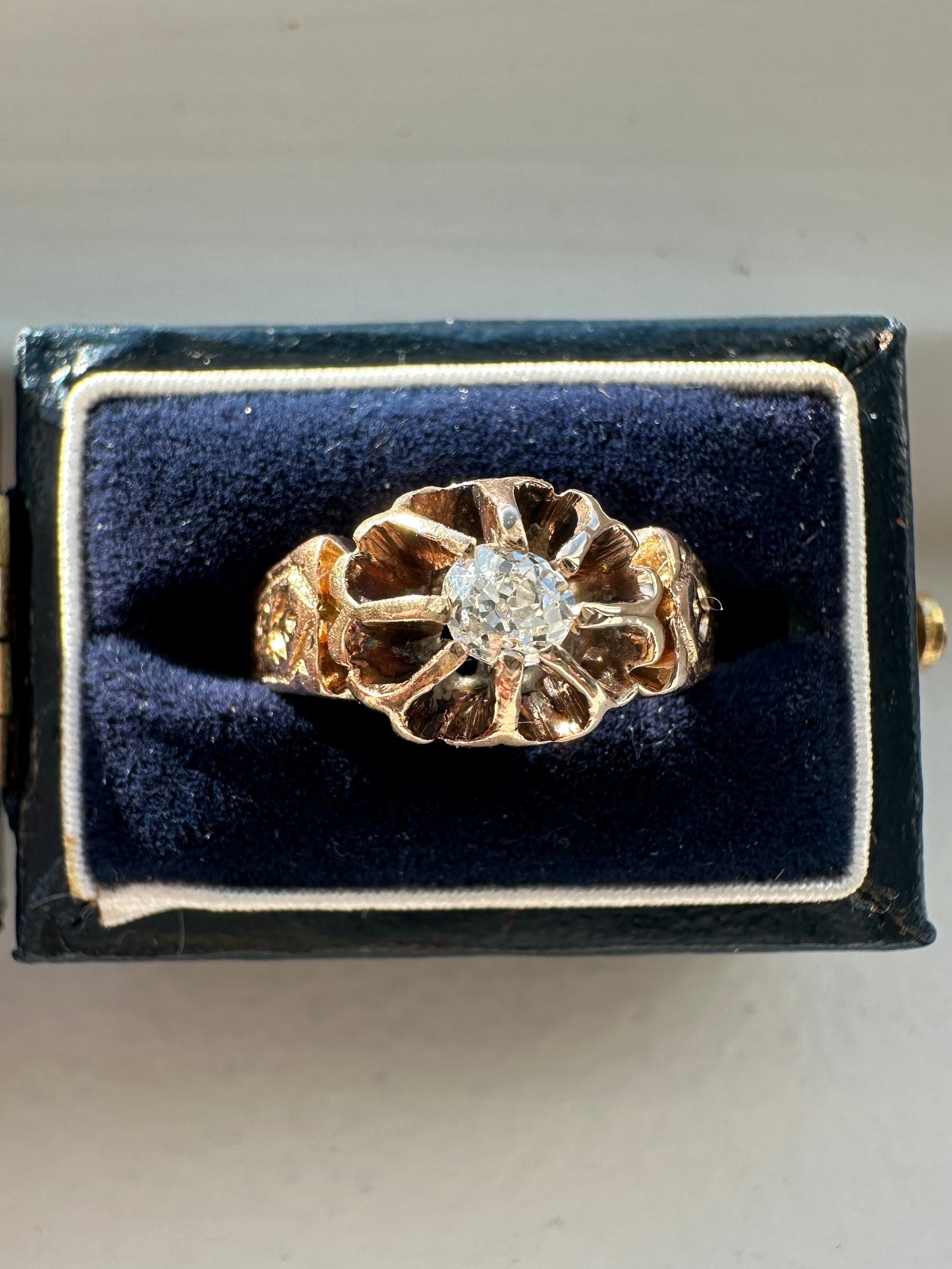 古董 14K 金 0.22 CTW 老矿切割 Belcher 图案戒指