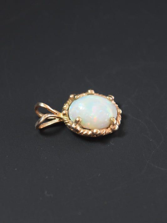 14K 金蛋白石吊坠
