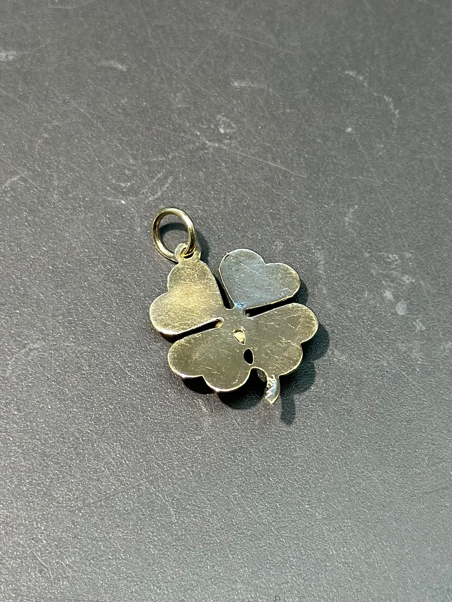 Vintage 14K Gold Topaz Engine Turned Clover Charm