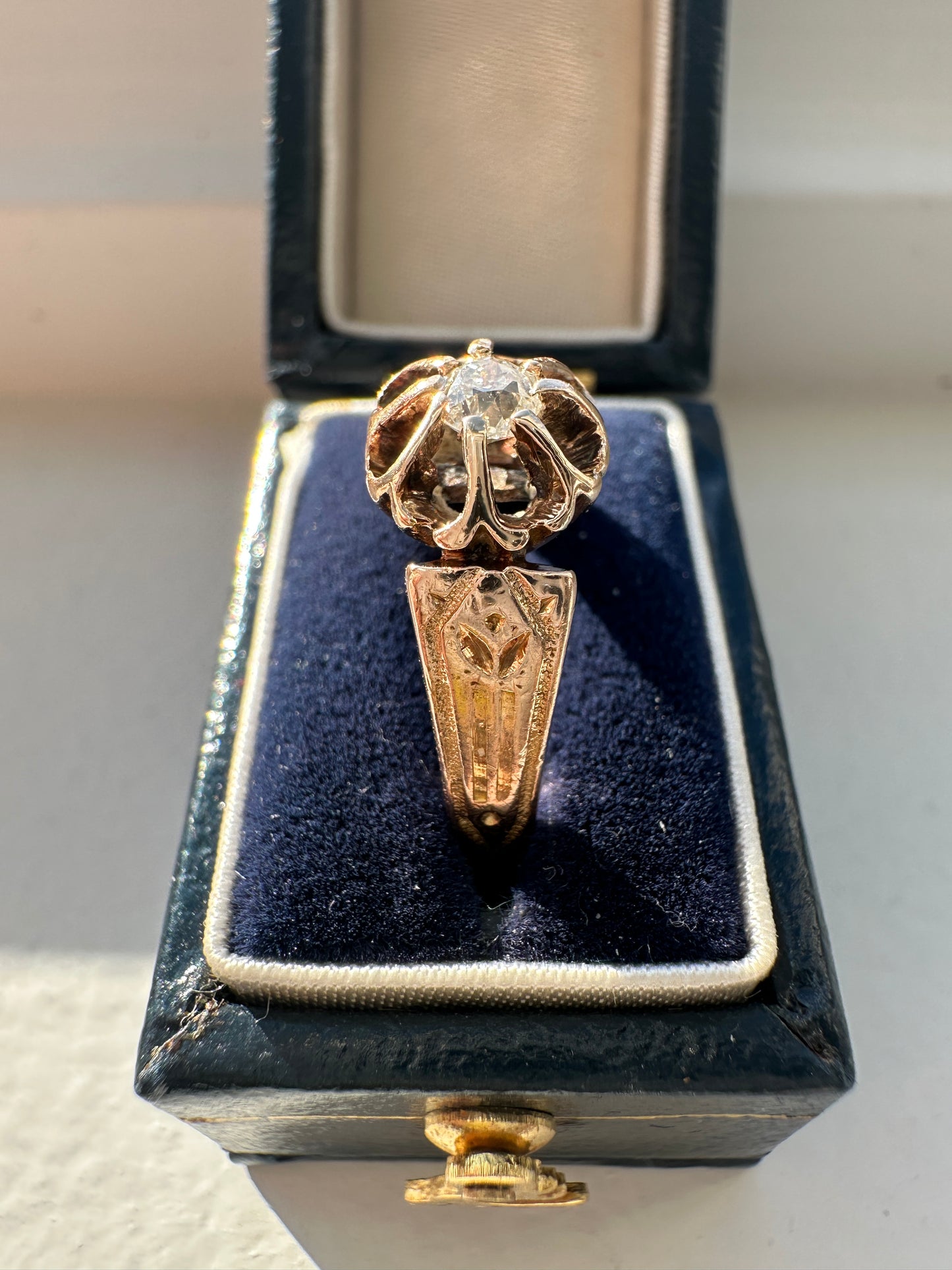 古董 14K 金 0.22 CTW 老矿切割 Belcher 图案戒指