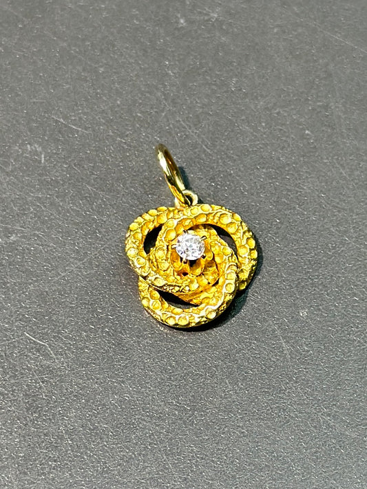 古董 18K 金钻石爱之结吊饰
