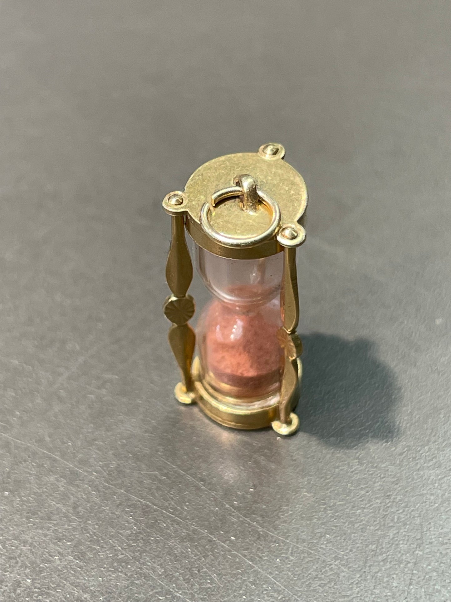 Vintage 14K Yellow Gold Working Red Sand Hourglass Charm Pendant