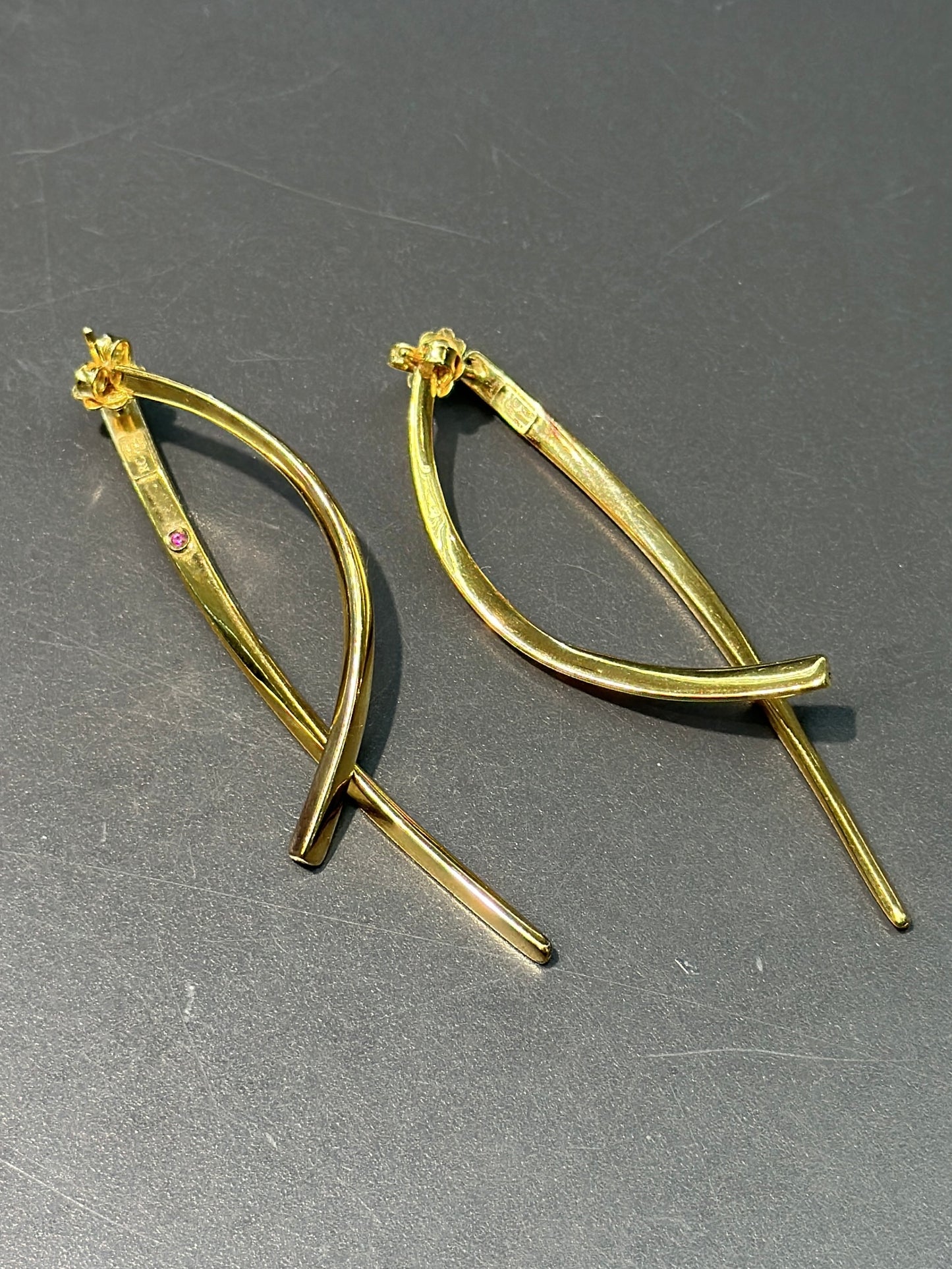 Roberto Coin 18K Gold Front and Back Line Earring